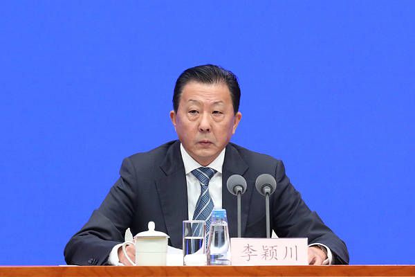 色婷婷亚洲精品综合影院